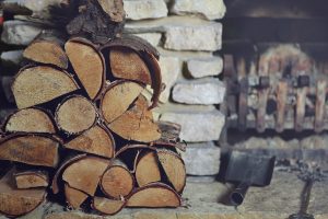 Brennholz aus der Gefährdetenhilfe Blomberg